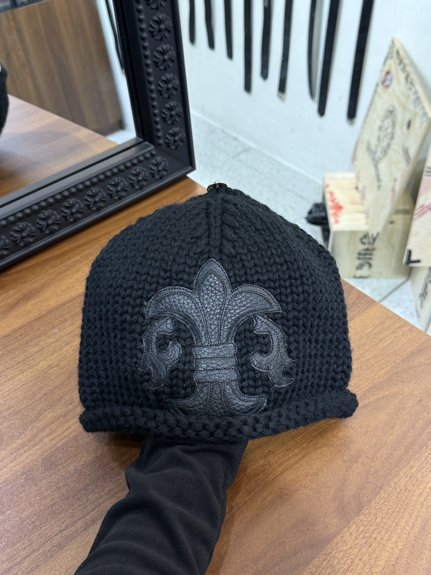 CH Black Leather-Trimmed Children's Plaid Knitted Cashmere Beanie.