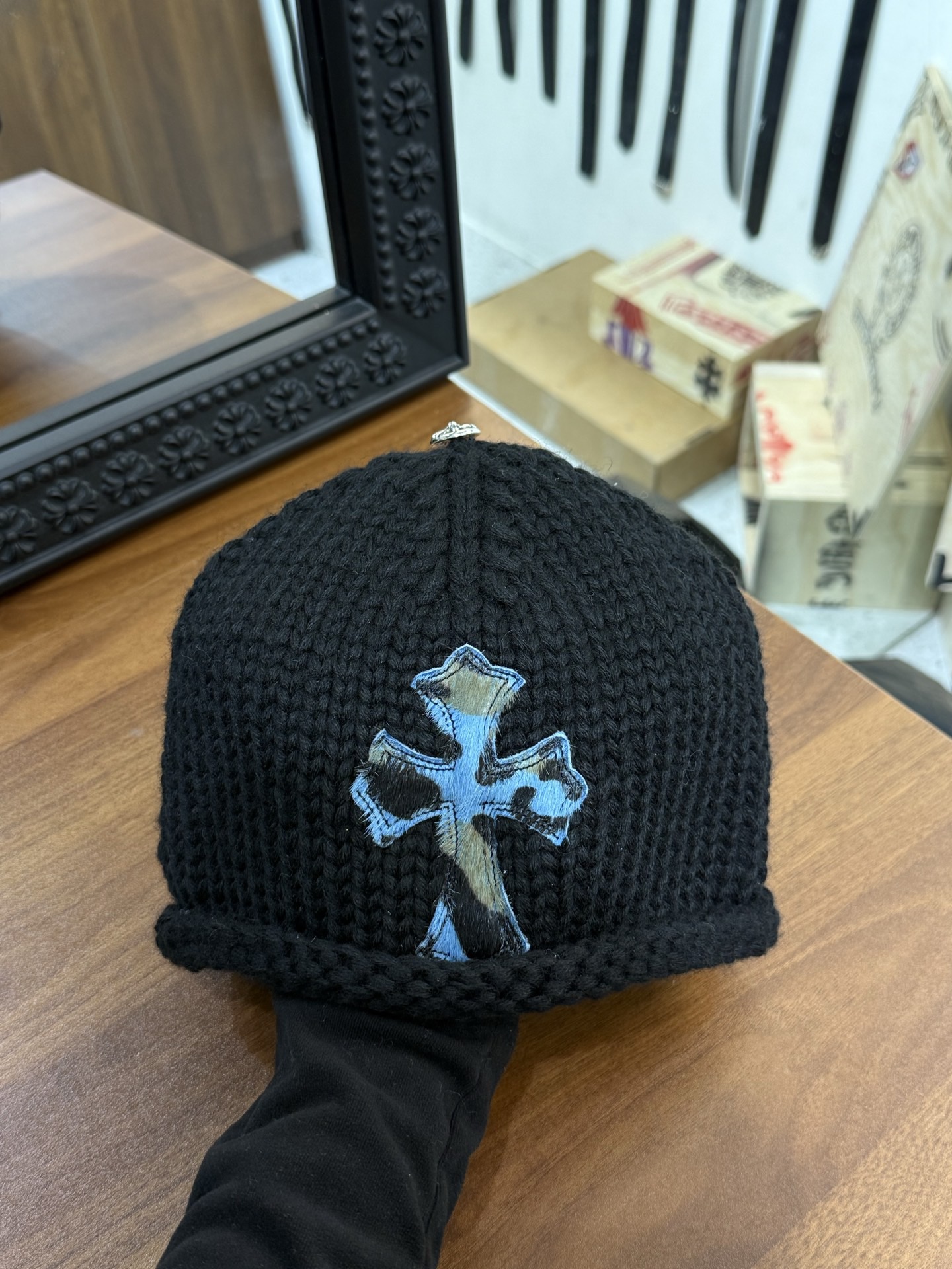 CH Black Blue Camouflage 100% Goat Hair Knitted Cold Hat.