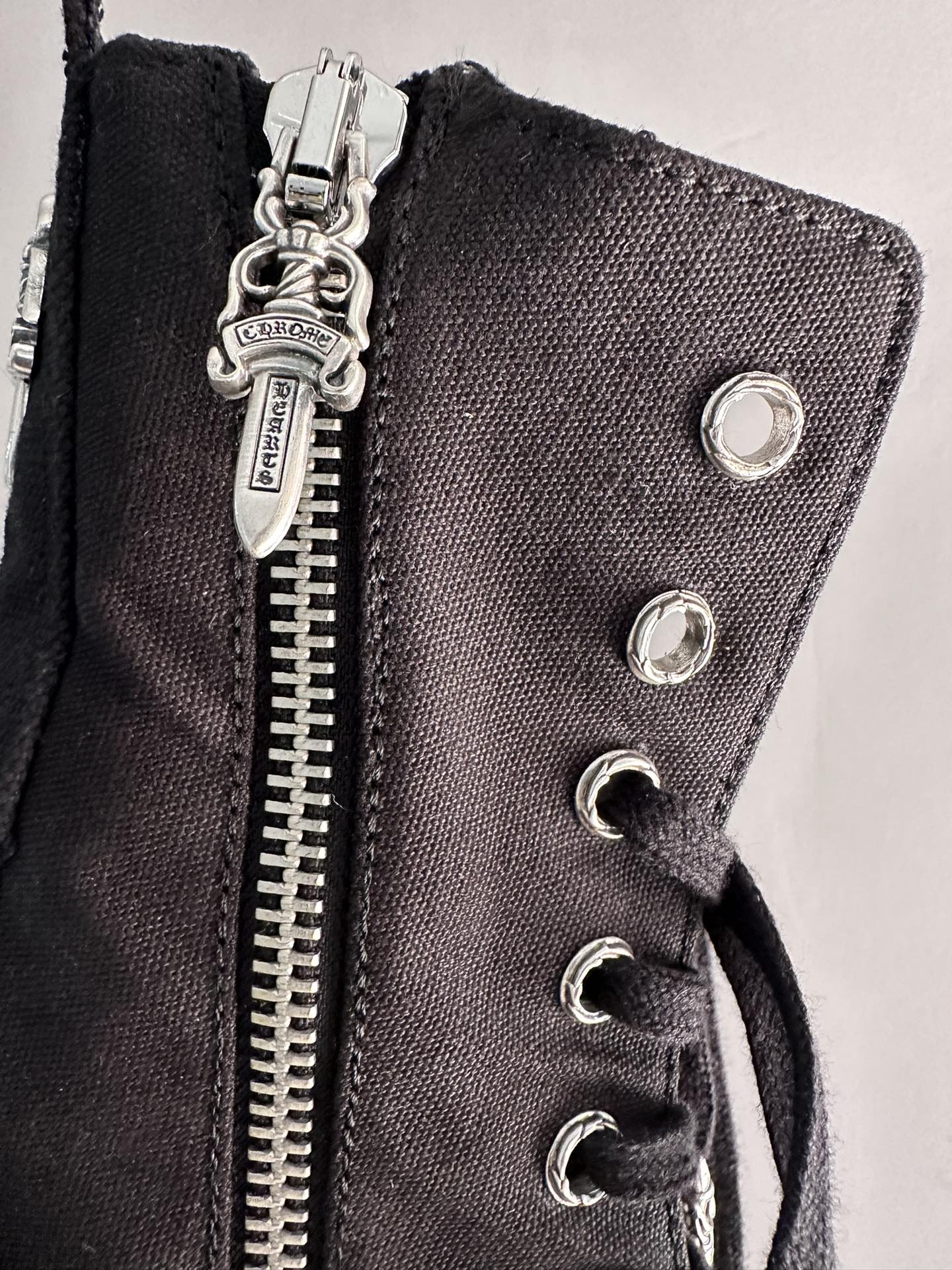 CHrome Hearts x Converse