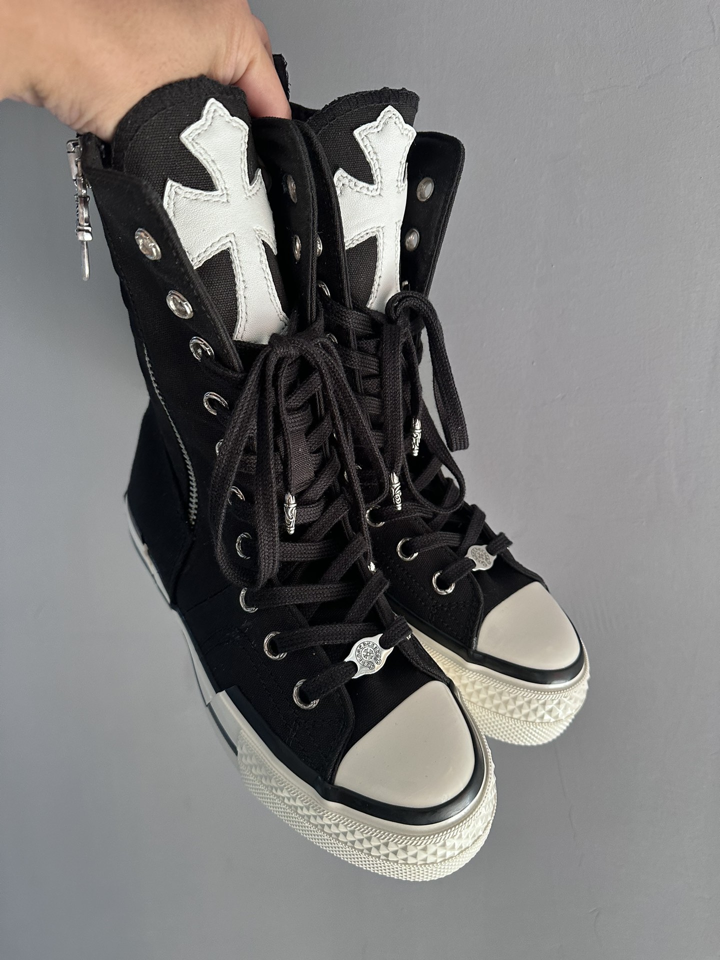 CHrome Hearts x Converse