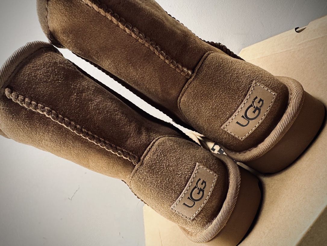 CH × UGG Classic Shot II Classic Mid-Calf Leather and Fur Brown Anti-Fur Leather Snow Boots