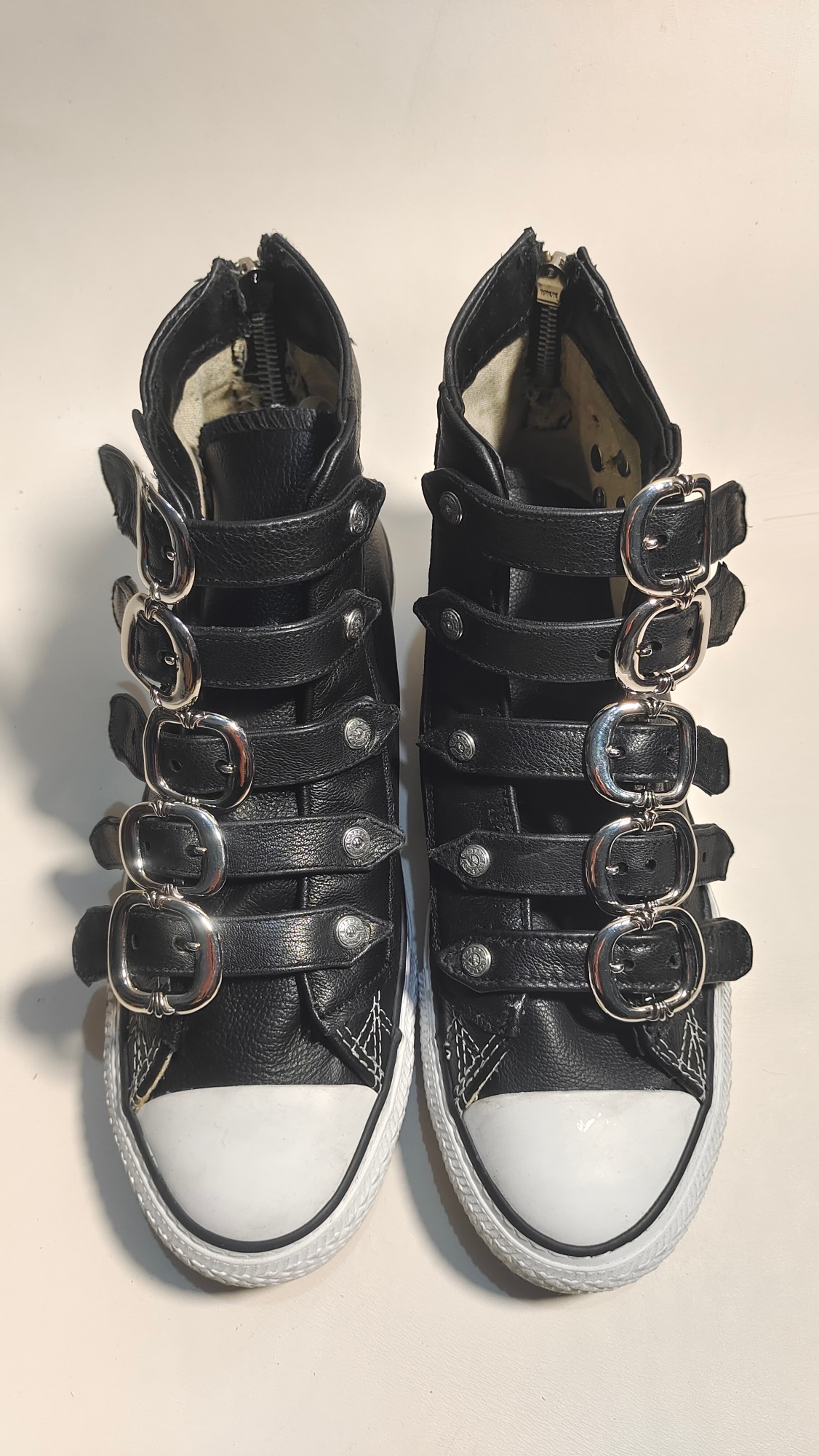 CH Chrome Hearts x Converse Multi-Buckle Chuck Tylor Baseplate: Converse 1S581 Origin Sizes: 38-44
