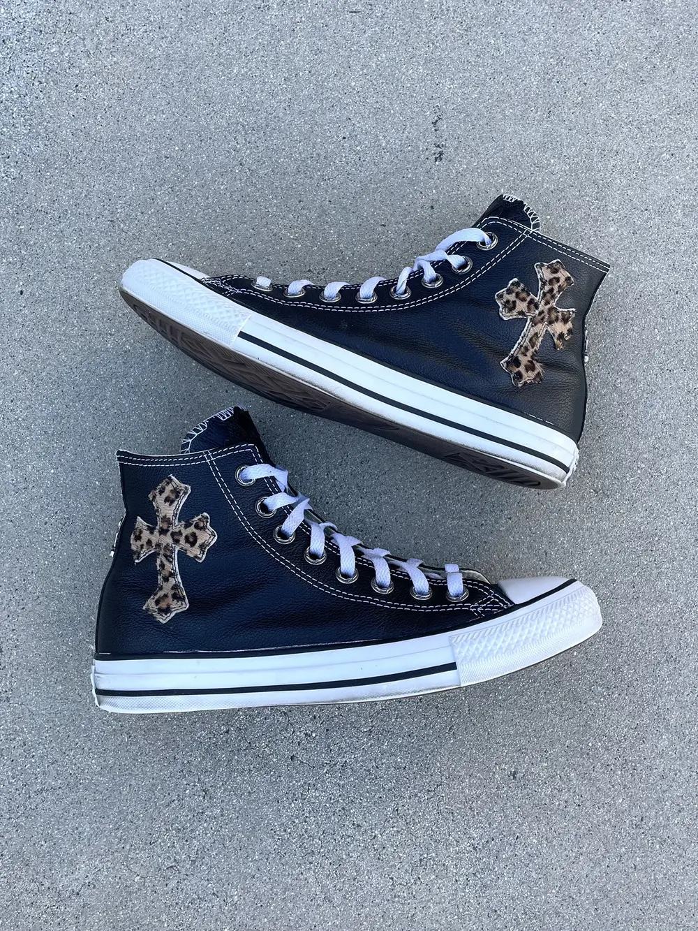CH Chromehearts × Converse Sword & Dagger Leopard Print Black Cross-Pattern Leather High-Top Leather Sneakers