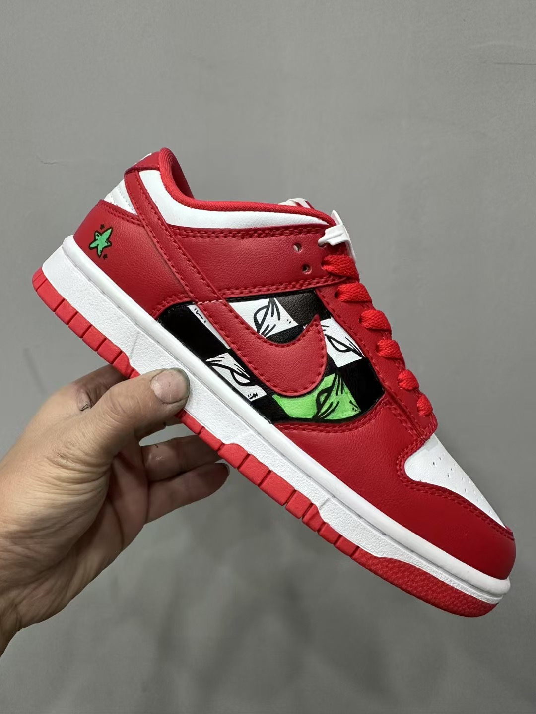 CH x Nike Dunk low x Matty boy - A limited edition low-top sneaker featuring all hand-painted graffiti designs in red color. It is a trendy, popular, retro, dark and high-end streetwear brand.