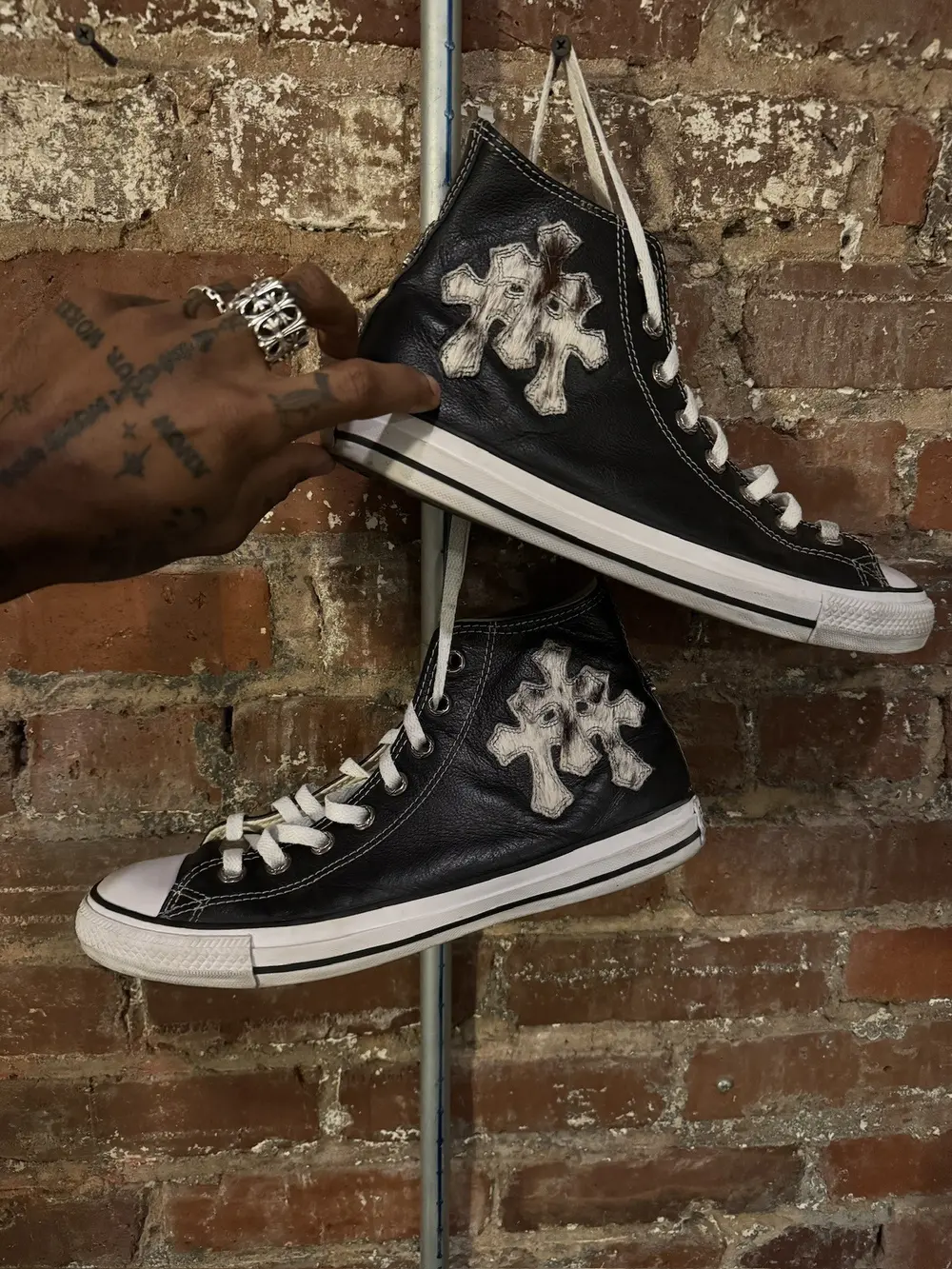 CH chromehearts × converse sword and dagger three-cross leather high-top sneakers