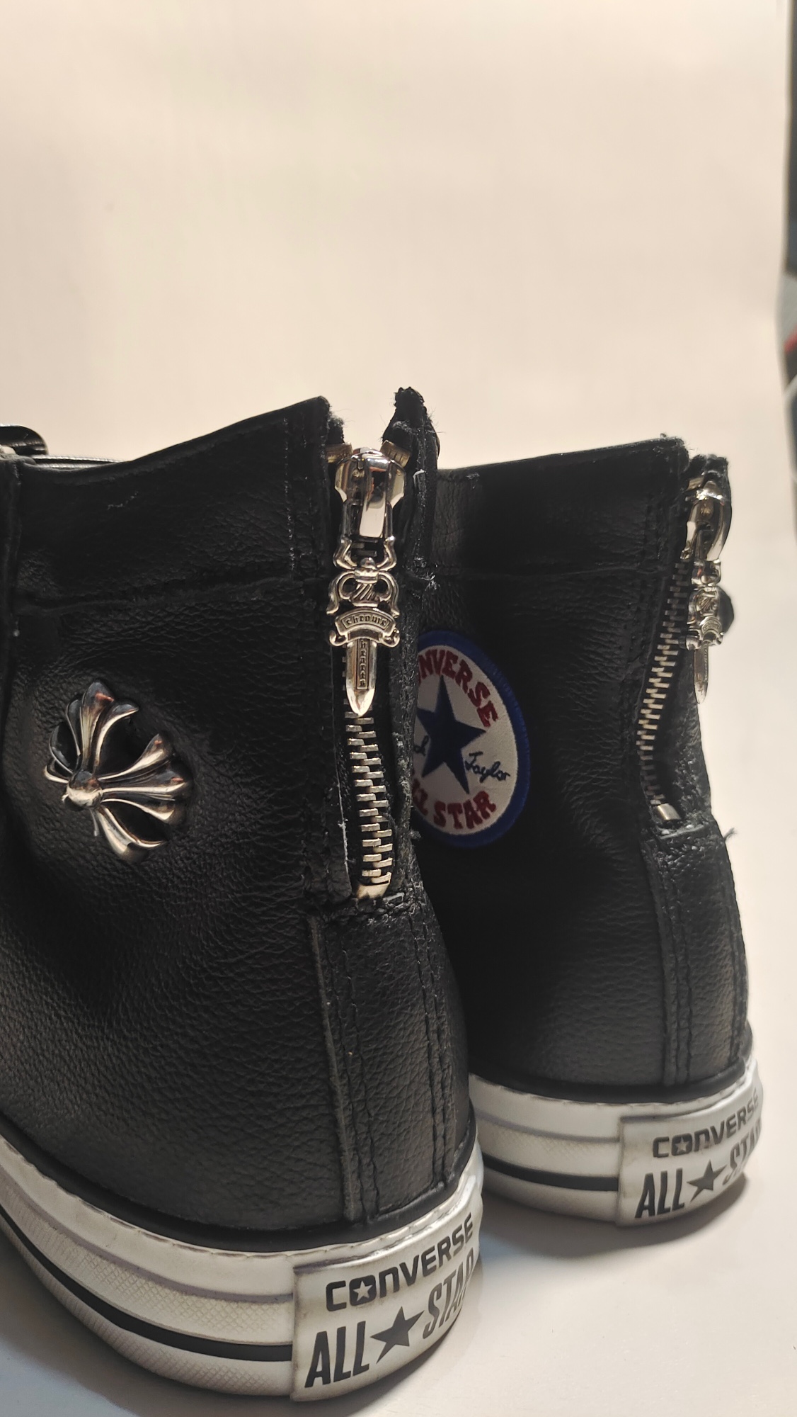 CH Chrome Hearts x Converse Multi-Buckle Chuck Tylor Baseplate: Converse 1S581 Origin Sizes: 38-44