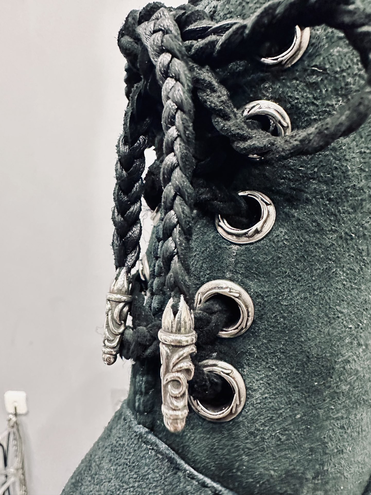 CH x UGG 24fw Black Mid-Calf Ankle Lace-Up Snow Boots