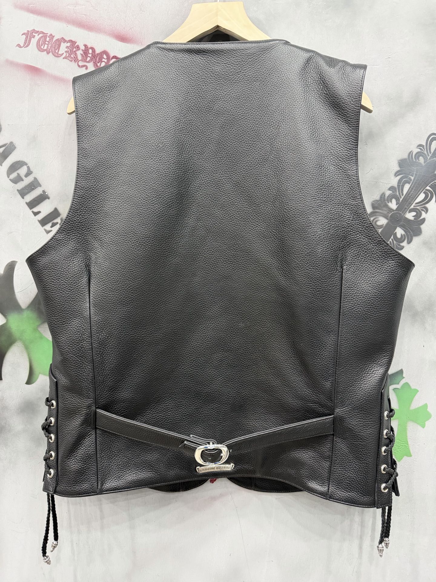 CH rome Hearts classic basic biker vest made of top-grain tumbled leather. Sizes: S-XXL