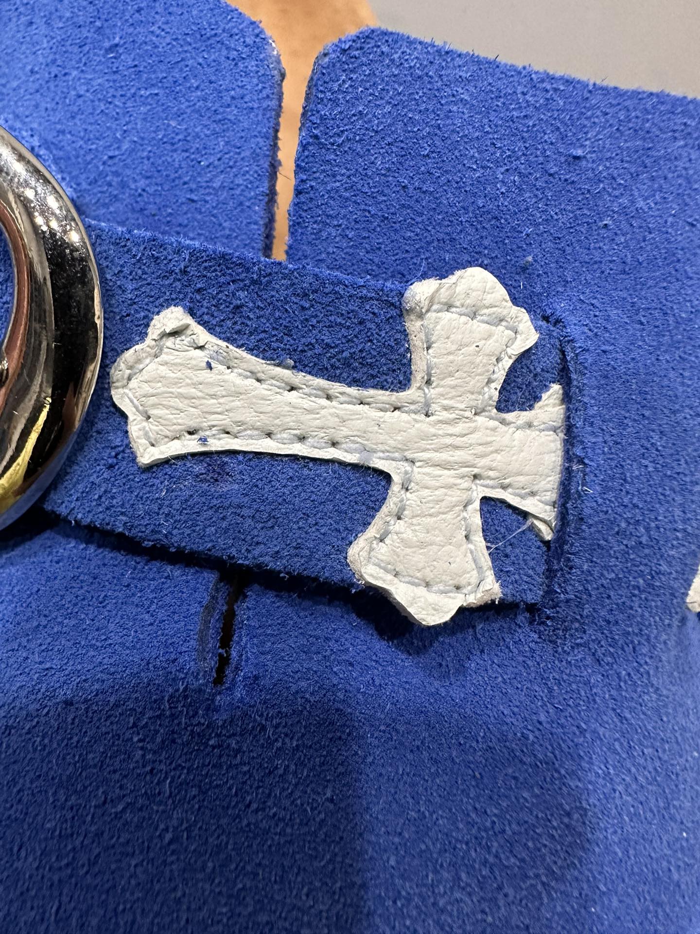 CH Chrome hearts x Birkenstock Klein blue and white cross suede half-toe slippers/sandals.