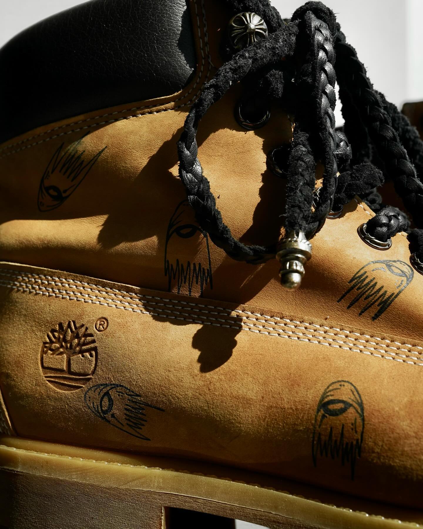 CH Chromehearts × Timberland 925 Cross-Patterned Silver Buckle Black Cross-Patterned Leather Printed Graffiti Yellow Boots