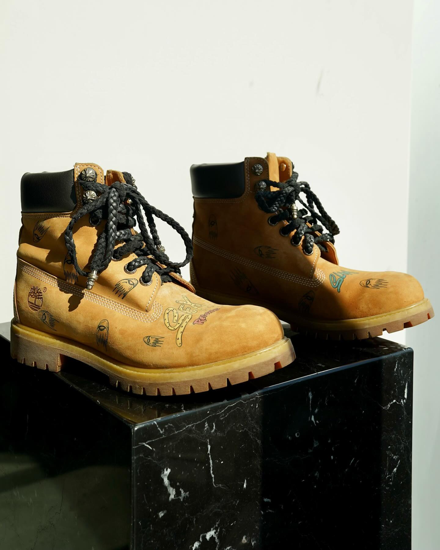 CH Chromehearts × Timberland 925 Cross-Patterned Silver Buckle Black Cross-Patterned Leather Printed Graffiti Yellow Boots