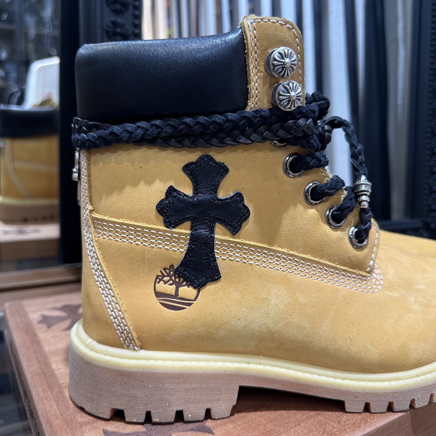 CH ✖️ Timberland Yellow Boots with Black Leather Trim Size: 36-45 Customization Time: 7-10 days