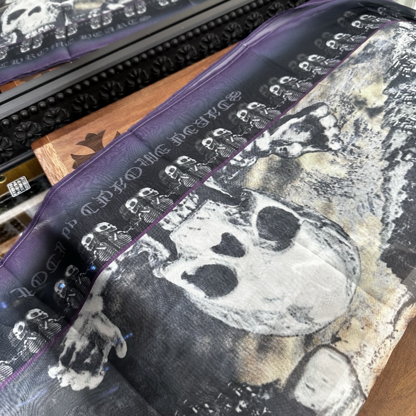 CH Exclusive Limited Edition Skull Scarf/Scarf/Handkerchief. Soft, delicate, and skin-friendly fabric. Beautiful dark color scheme.