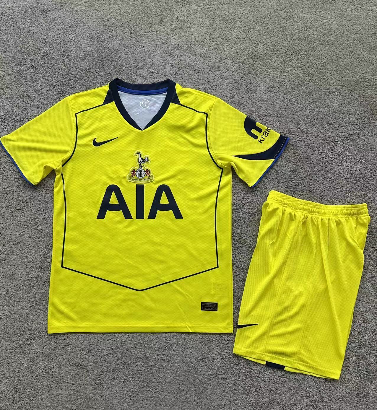 Tottenham Hotspur 2025/26 away jersey set for children and adults