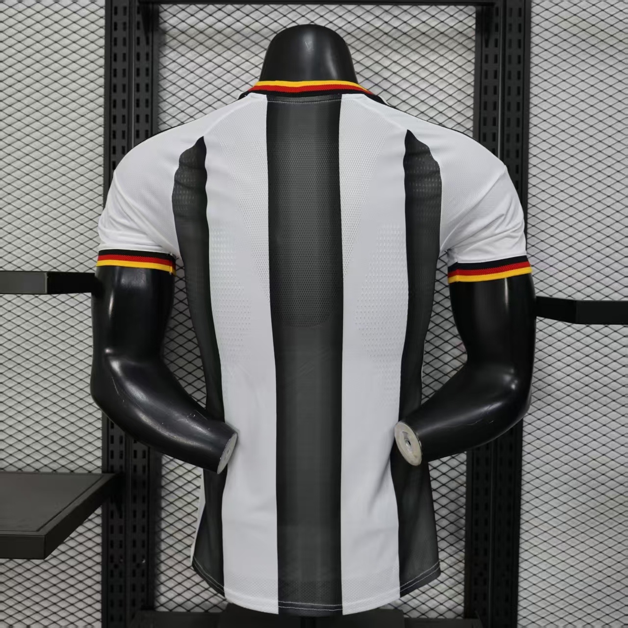 2026 German player version in black and white