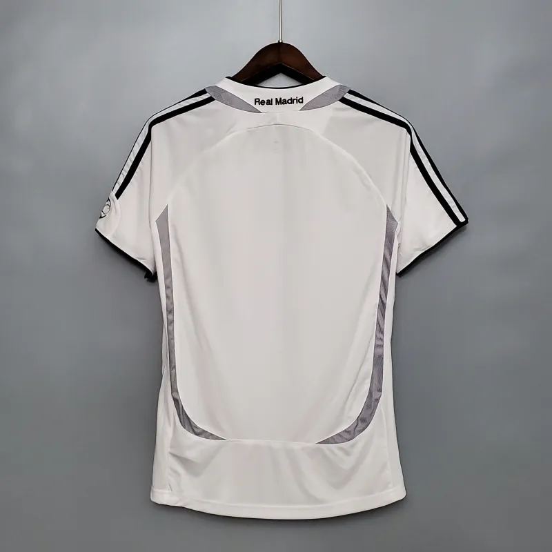 2006/07 Real Madrid Retro Jersey Home