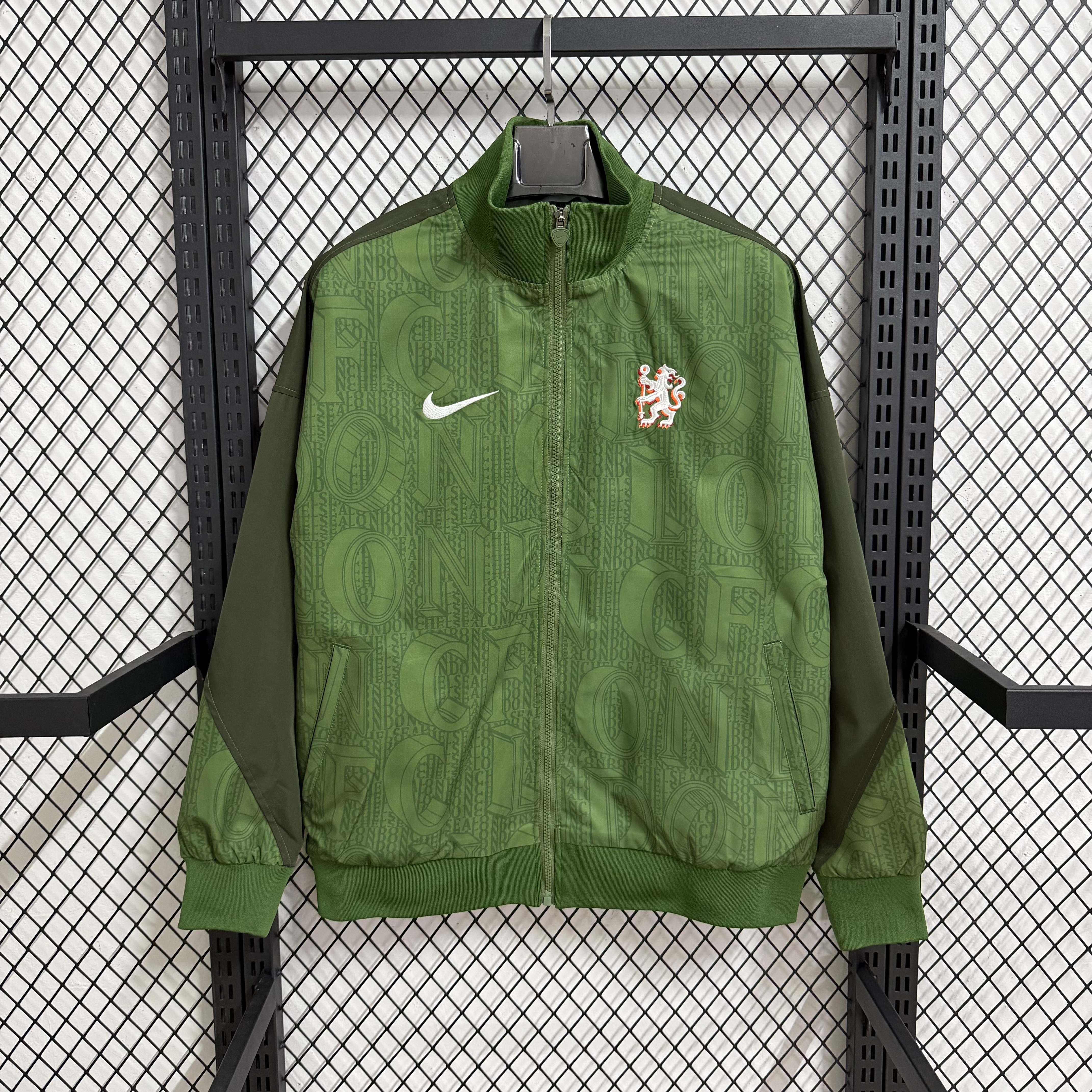 Chelsea FC 2024/25 Green Training Jacket – Nike CFC London Retro Windbreaker