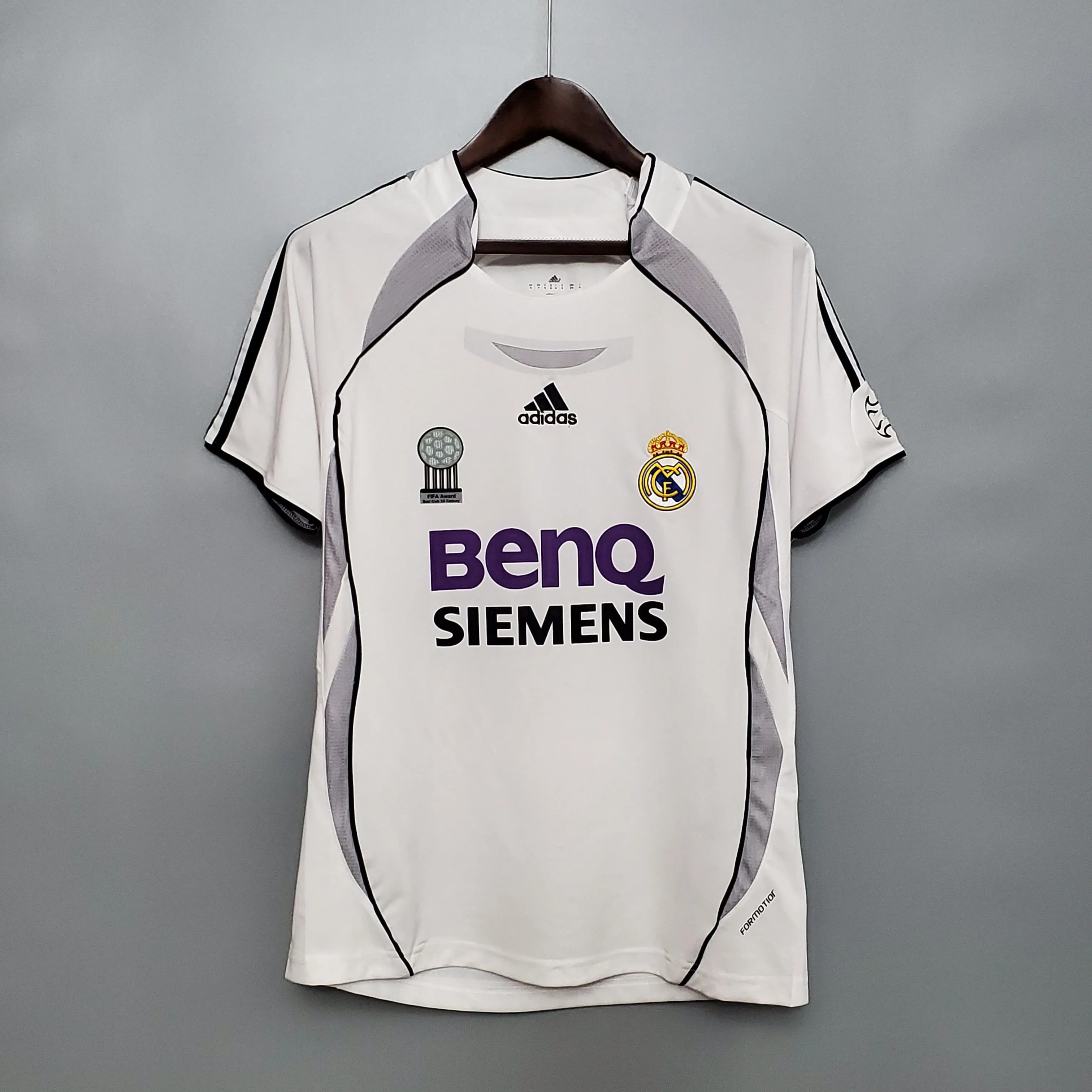 2006/07 Real Madrid Retro Jersey Home