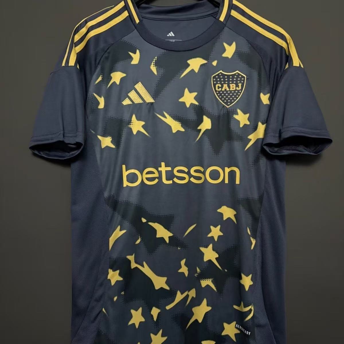 Boca Juniors 2025/26 Fourth Jersey – Star Edition Navy & Gold Betsson | Fan Version