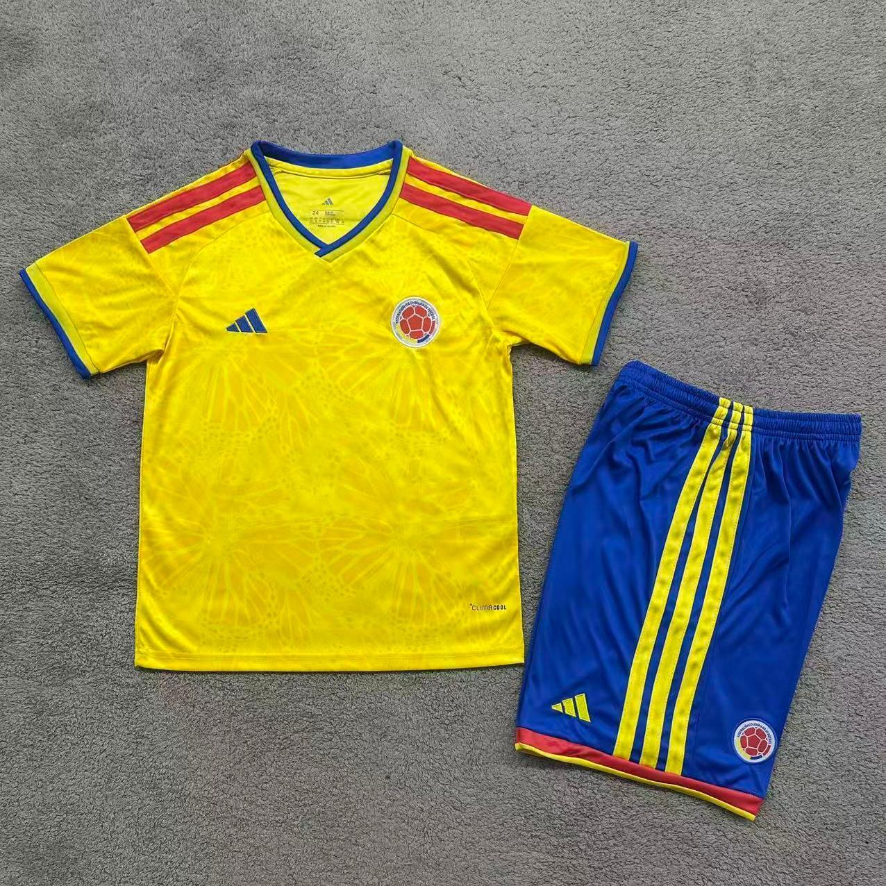 Colombia Kids Home Kit 2026 – Yellow Jersey & Blue Shorts | World Cup 2026 Fan Version | Adidas Style Football Set